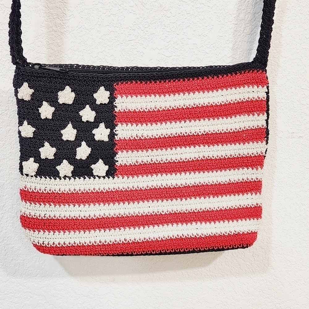 Chateau Vintage Crochet American Flag Purse